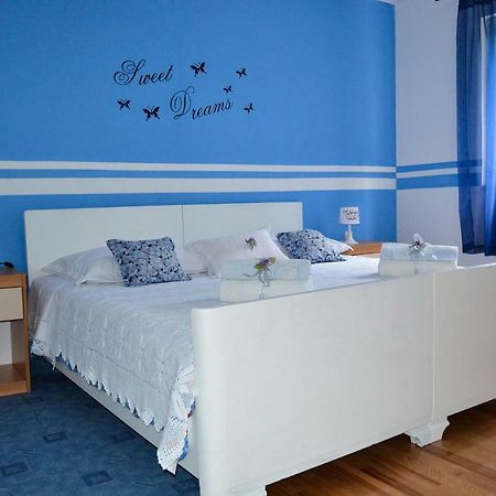 Apartment Anton Трогир Екстериор снимка