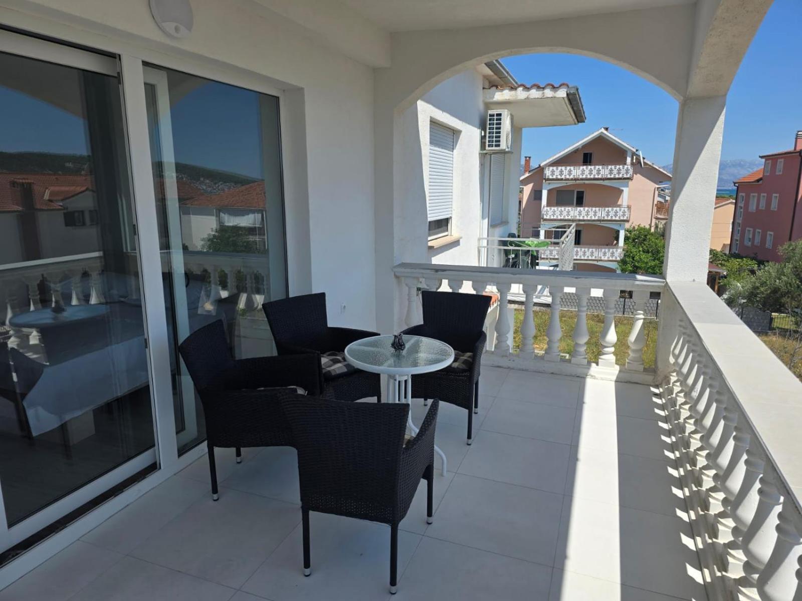 Apartment Anton Трогир Екстериор снимка
