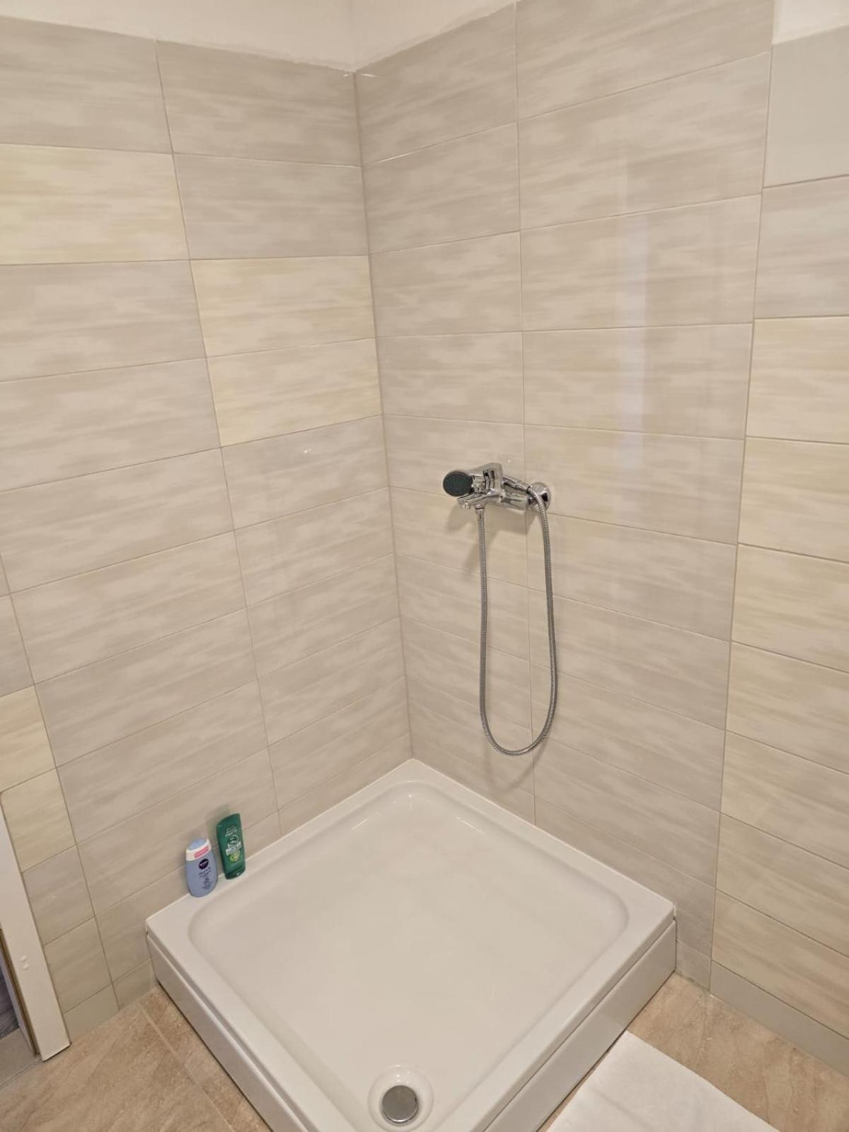 Apartment Anton Трогир Екстериор снимка