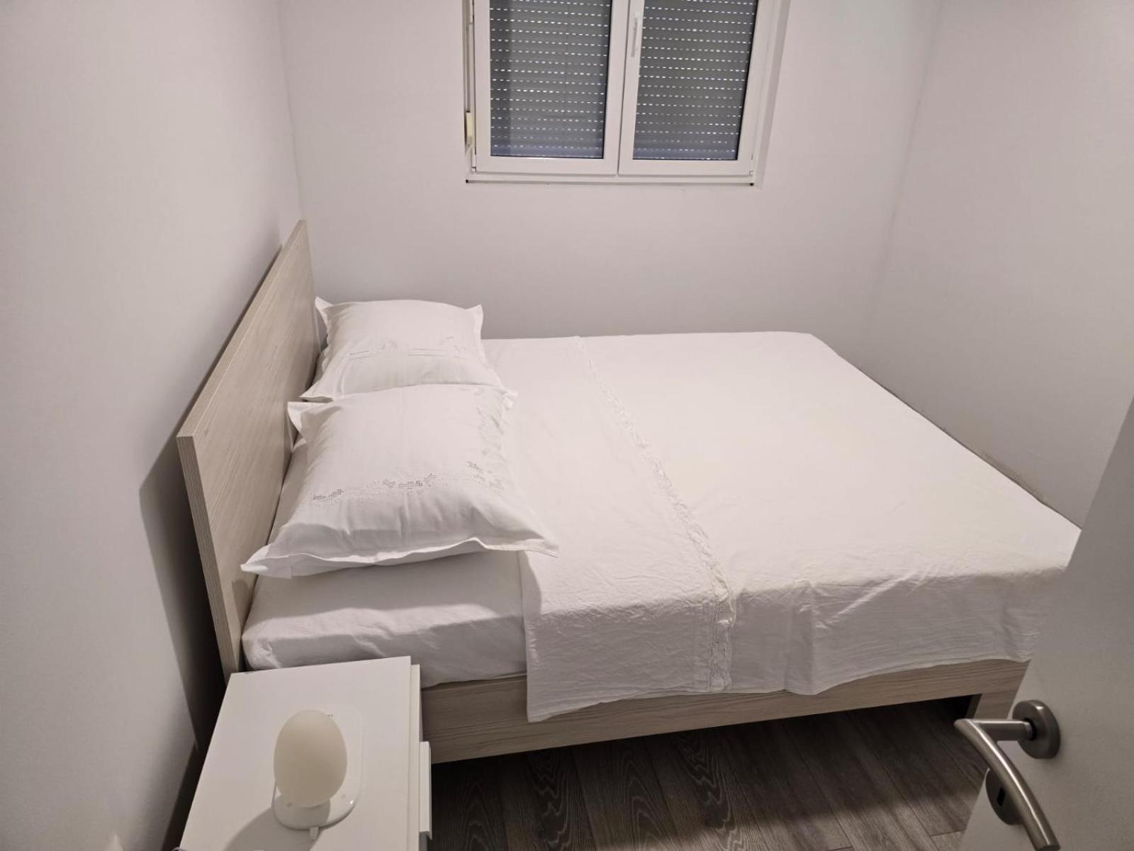 Apartment Anton Трогир Екстериор снимка