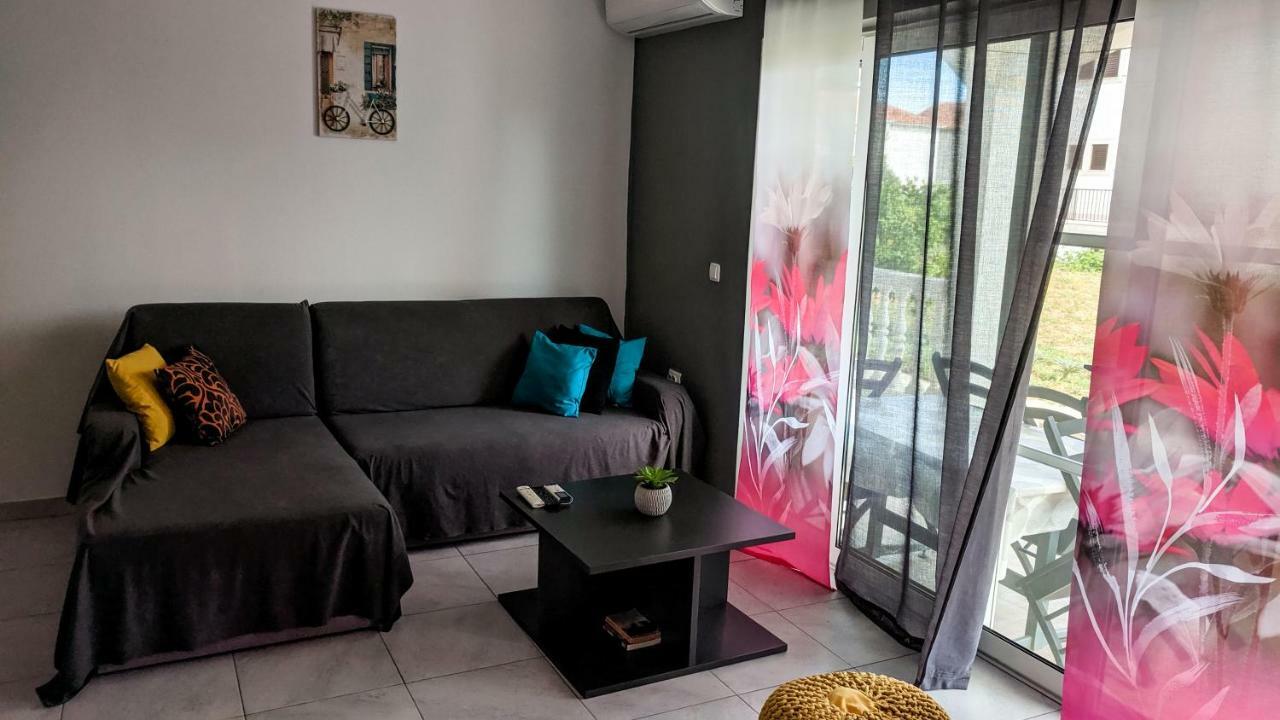 Apartment Anton Трогир Екстериор снимка